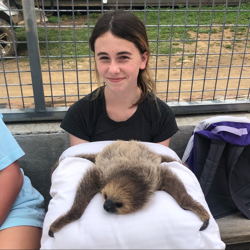 Meet your Posher, Claire